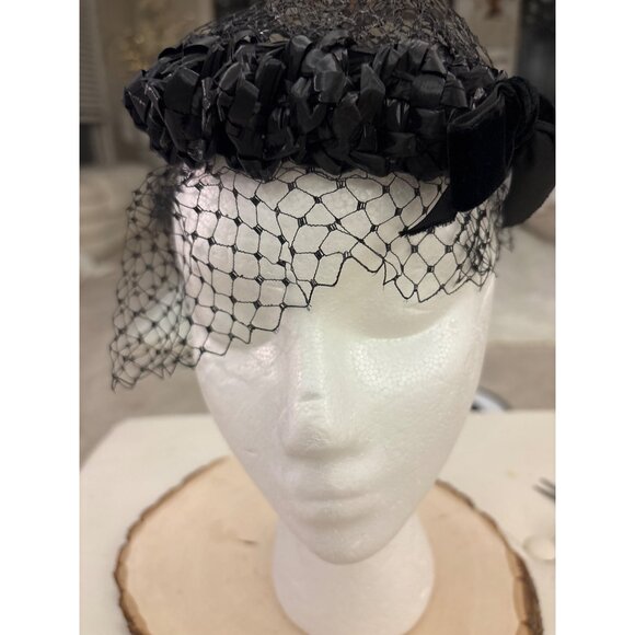 1940s Black Veiled Tilt Hat Velvet Bow Old Hollywood Cocktail Netted main image 4